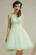 Chic Green A Line Tulle Knee Length Scoop Sequins Bridesmaid Dress