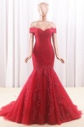 2018 Schulterfrei Rot Mermaid Hochzeitskleid mit den Applique