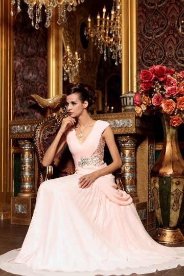Robe de bal rose bijoux perles en mousseline empire col V Robe rose de soirée bijoux perles en mousseline empire