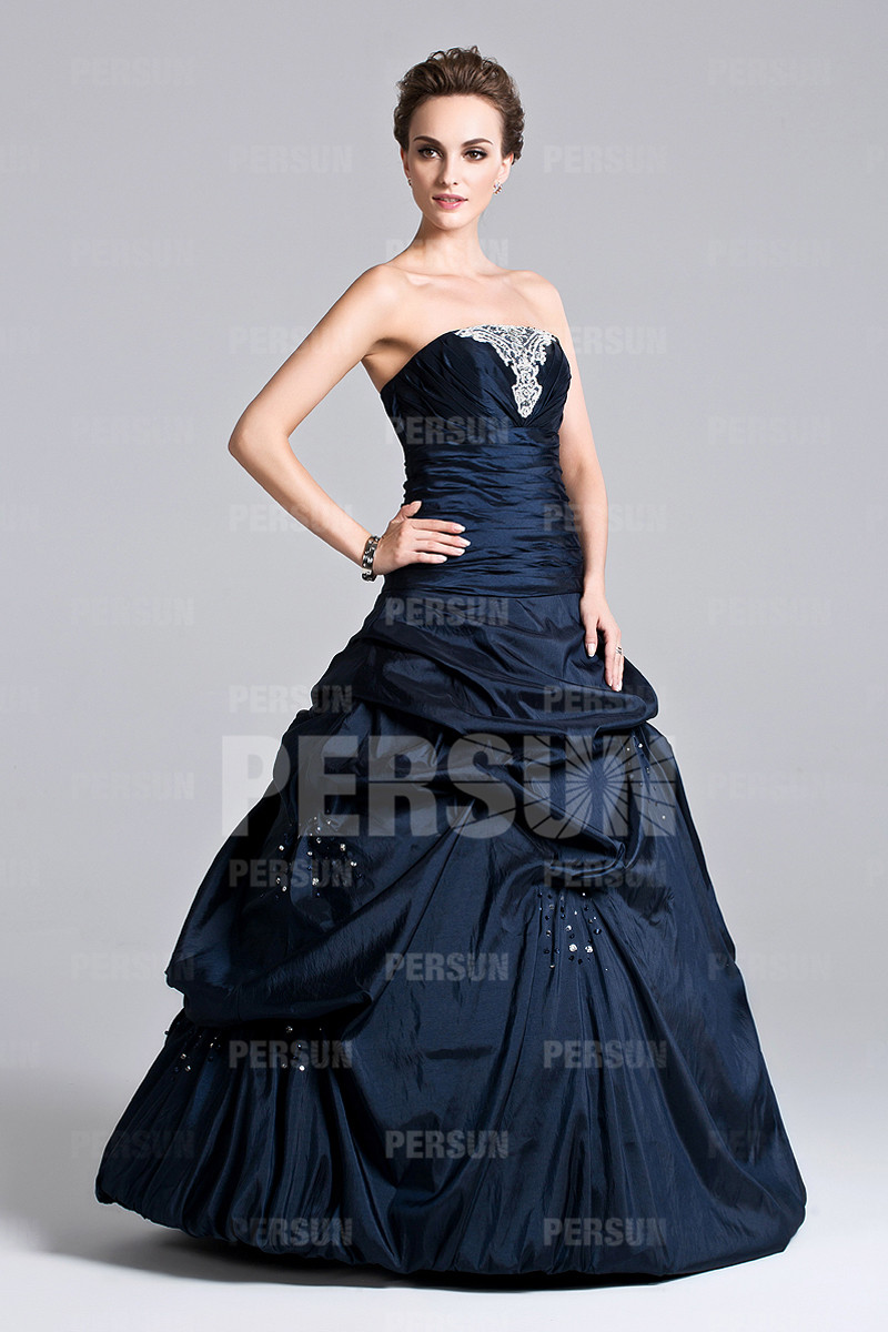 Princess evening dress with pick up skirt and appliques pleated bust