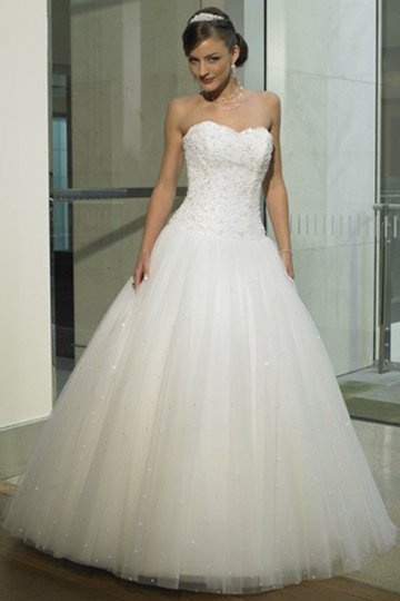 Sleek Embroidery Draping Sweetheart Tulle White Ball Gown Wedding Dress Dressesmall