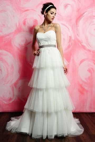 Tiered Strapless Wedding dress with Grey Belt