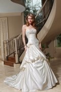 Luxus Trägerloses A-Linie Ivory Brautkleider aus Satin