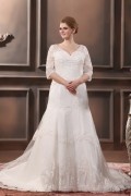 Lace Applique Beading V Neck Plus Size Bridal Gown Wedding Dress