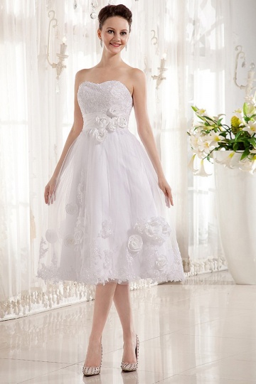 Leominster Tulle Sweetheart Flowers Applique Short Wedding Dress Persun