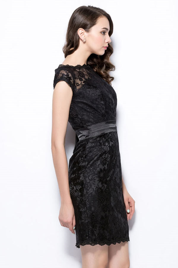 New Black Column Bateau Short Lace Formal Bridesmaid Dress With Sleeves