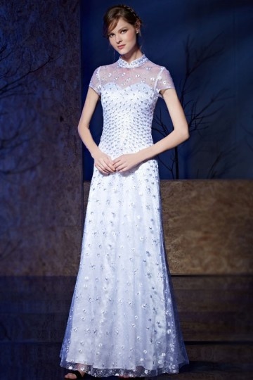 Robe de soirée col travaillé en cheongsam ornée de paillettes