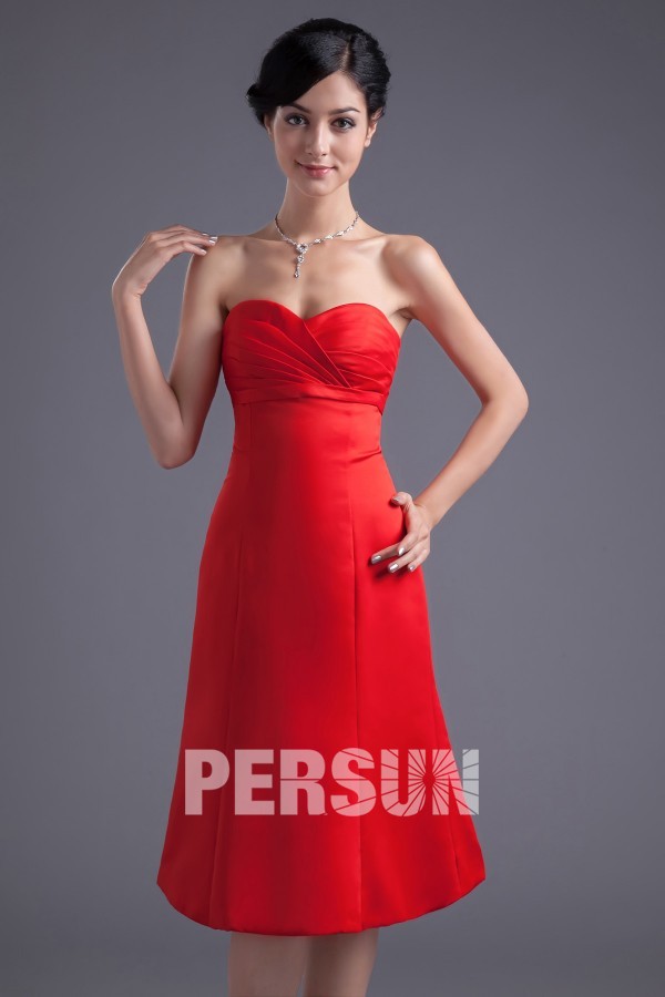 Elegant Column Satin Strapless Knee Length Red Formal Bridesmaid Dress