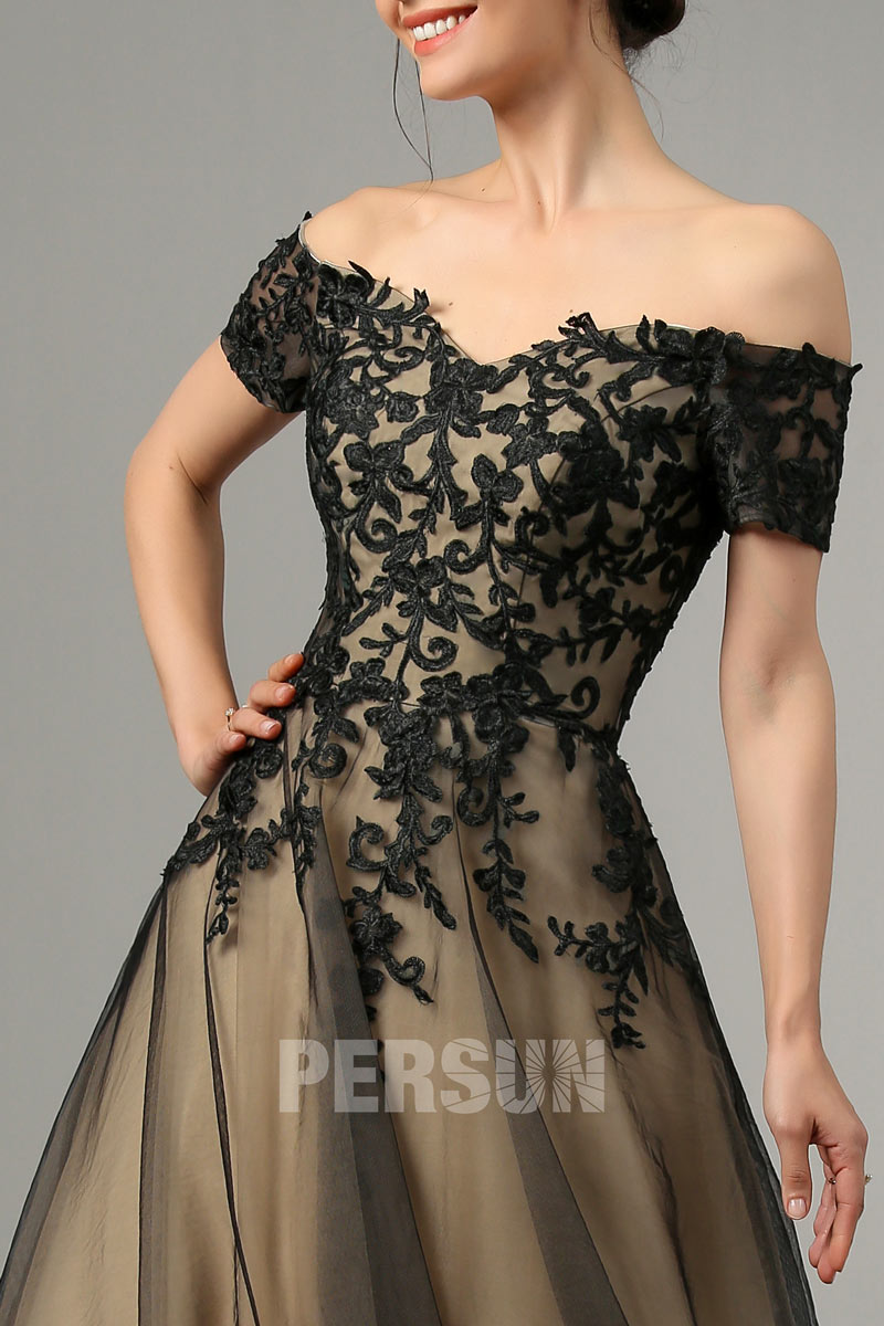 Robe de bal princesse noir & champagne col bardot appliquée de dentelle guipure