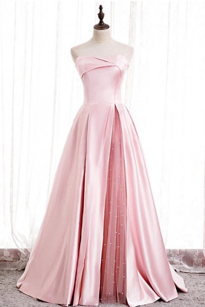 Robe de bal princesse rose bustier droit en satin
