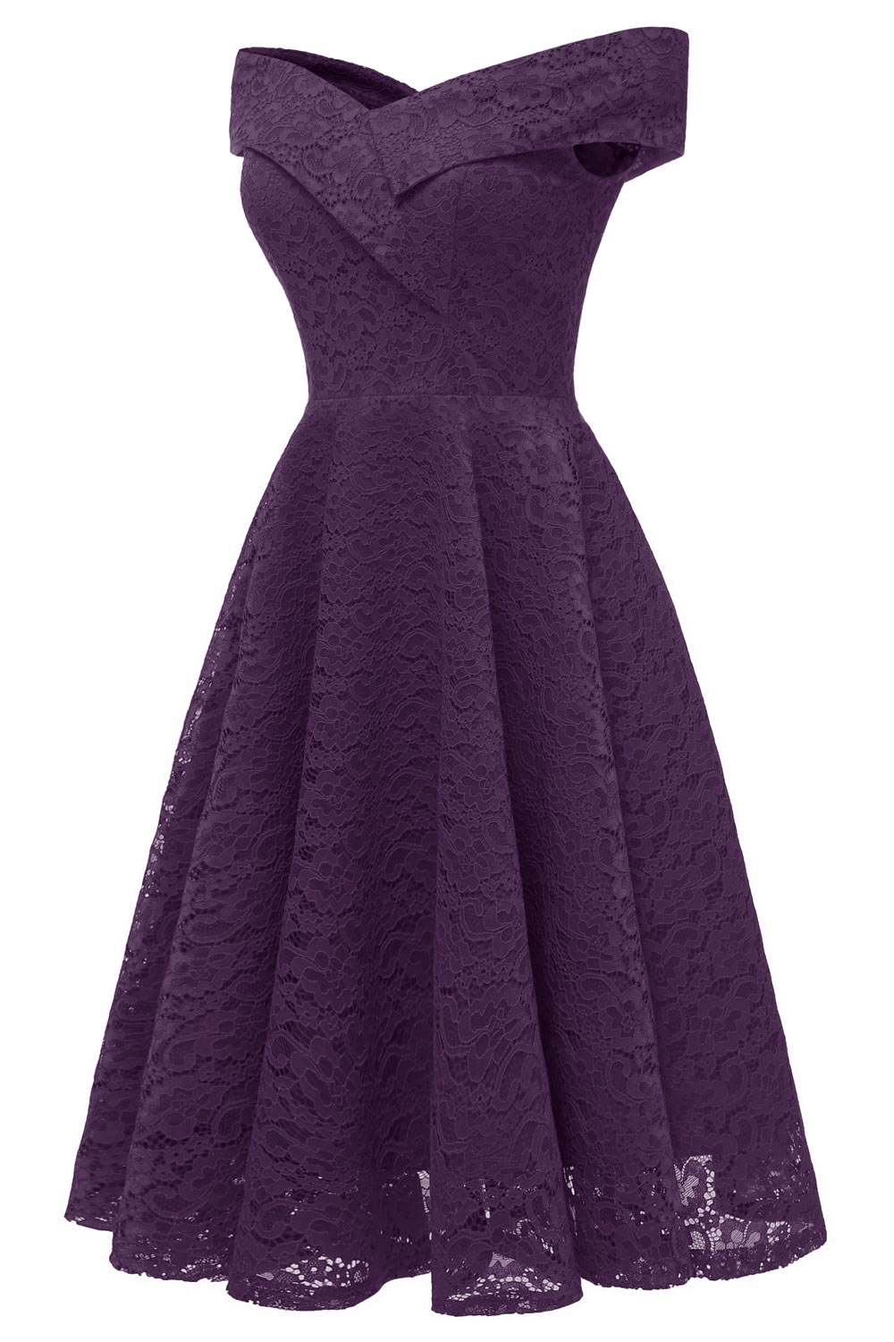 Petite robe violette en dentelle avec épaules dénudées