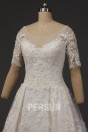 Robe de mariée dentelle vintage manches courtes avec traîne royale