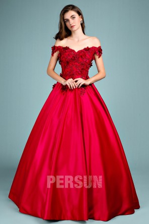 Robe de gala rouge princesse col bardot orné de fleurs 3D