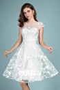 Perrine : Robe de mariée courte chic col illusion en dentelle 3D