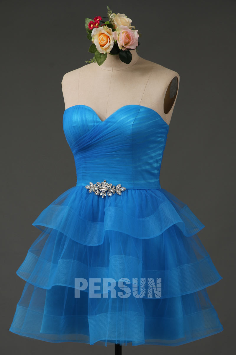 Mini robe de bal bleu ciel bustier coeur avec jupe patineuse