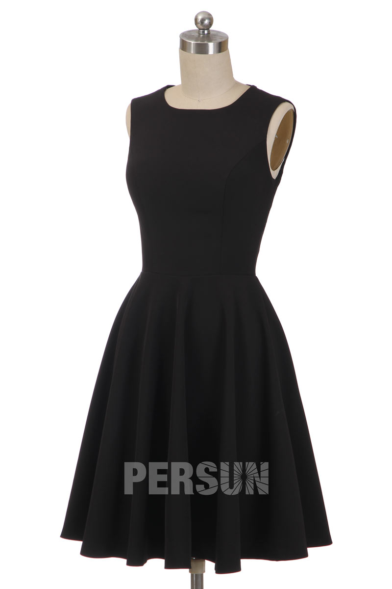 petite robe cocktail noire jersey jupe ample 