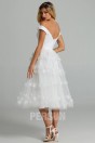 Fiona : Robe de mariée courte plumetis encolure bardot jupe florale 3D