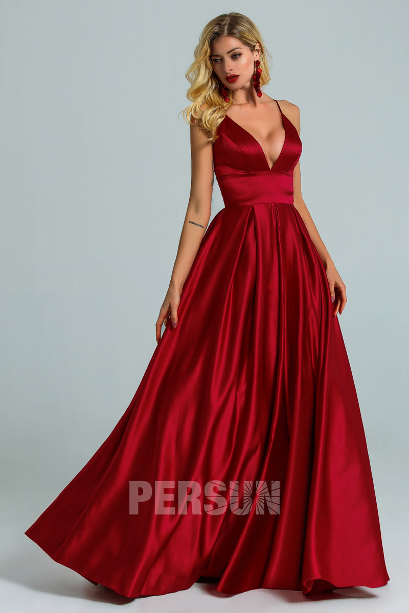 robe de soirée empire rouge foncé col v avec bretelle fine