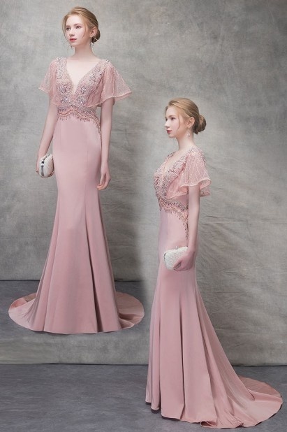 Élégante robe de soirée rose sirène avec manche à haut embelli de bijoux et perles