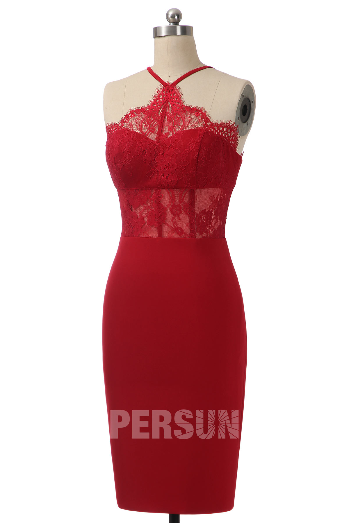 petite robe rouge moulante taille transparente pour cocktail