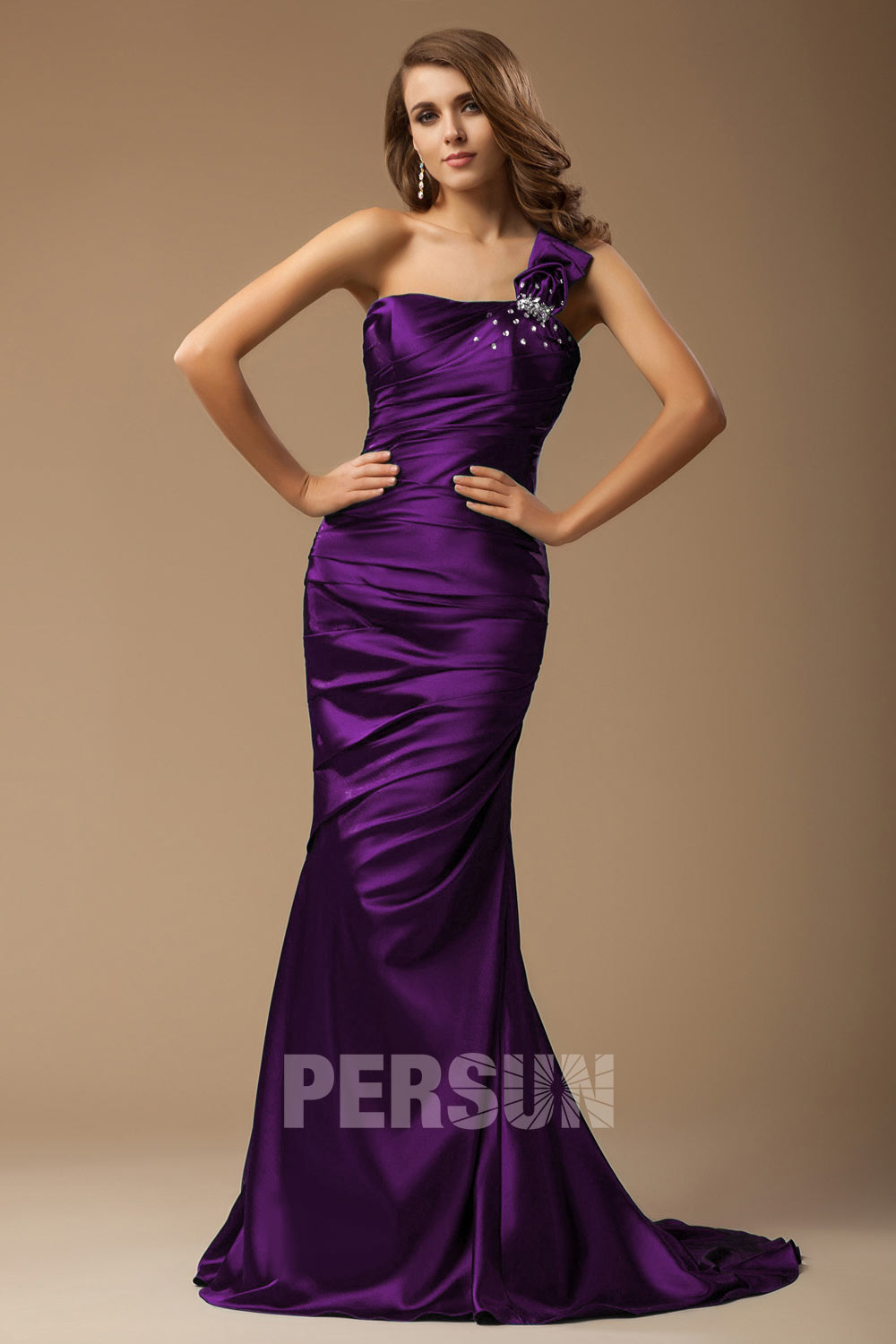 robe de soirée 2020 sirène asymétrique violette plissé embelli de strass 