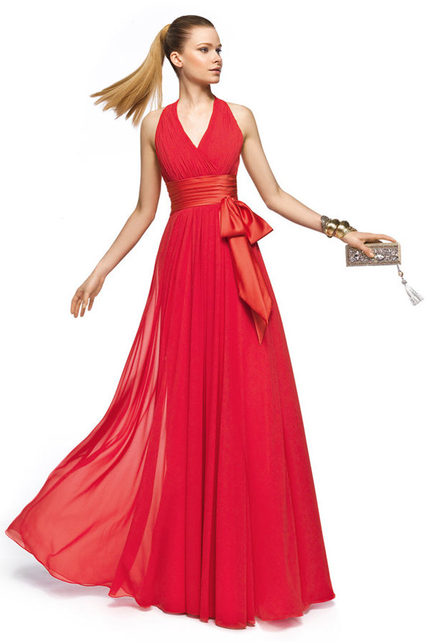 robe rouge habillée longue col hatler à noeud papillon