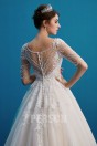 Colette : Robe de mariée princesse encolure illusion appliqué de dentelle & bijoux
