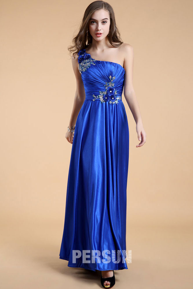 robe de soirée bleu longue asymétrique orné de strass