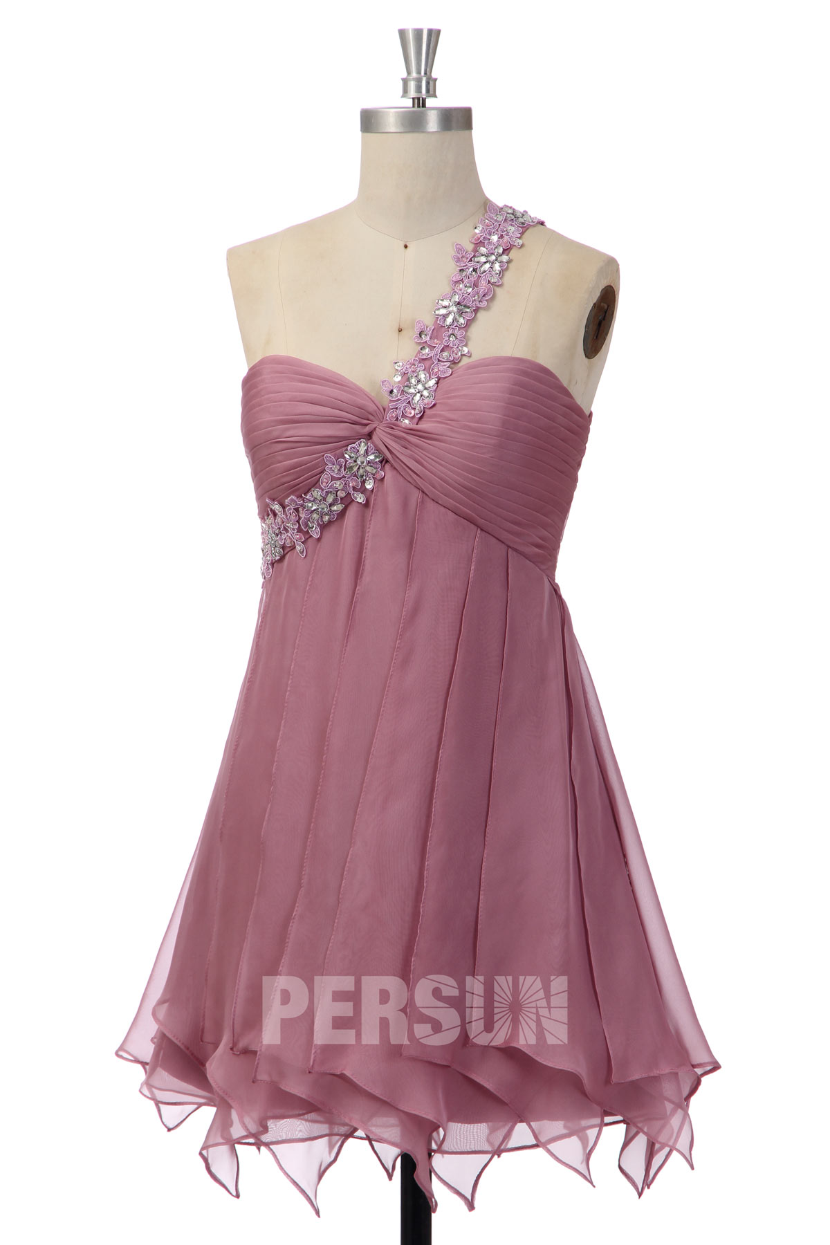robe de cocktail courte rose asymétrique orné de strass