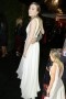 Robe de soirée sexy blanche cassée décolleté en V Saoirse Ronan aux Golden Globes Awards