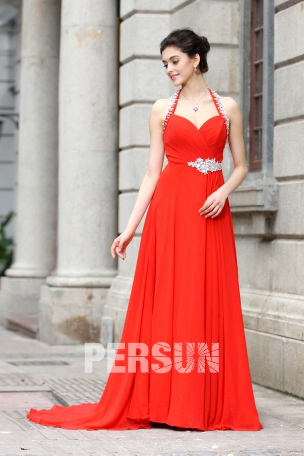 robe de bal rouge longue avec strass à bretelle et taille