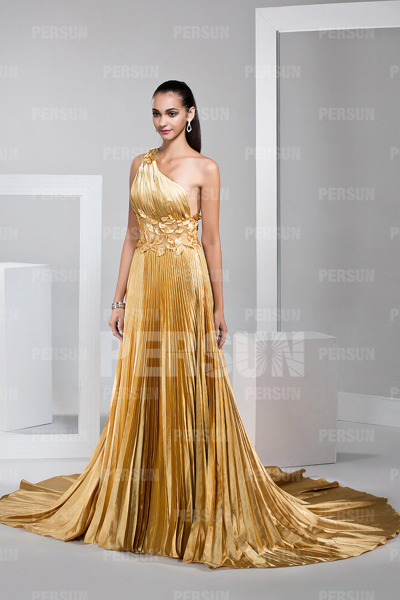 robe soirée longue dorée asymétrique ornée de fleurs 3D