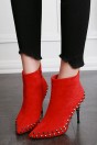 Escarpin femme chic tige montante orné de clous