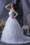 Robe princesse de mariée décolleté en cœur bustier ornée de bijoux en organza