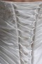 Robe de mariée en satin décolleté en cœur sans manche ornée de applique, ruché