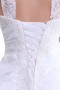 Robe mariée longue en taffetas décolleté carré Ligne A ornée de fleur fait main