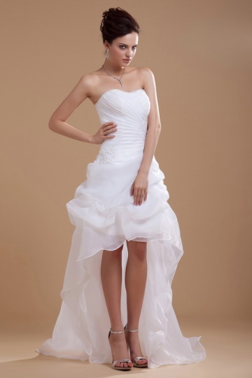 robe de mariée bustier courte devant longue derriere