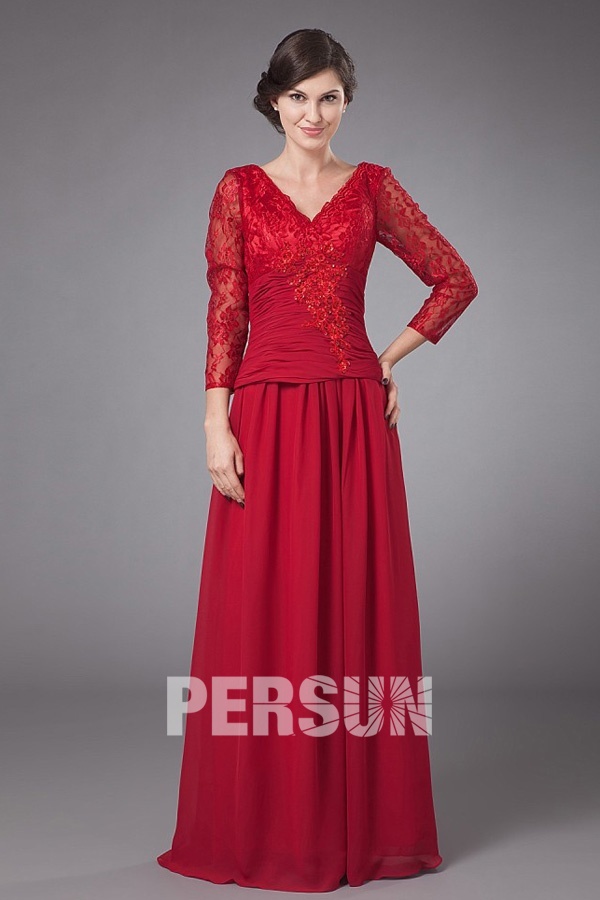 robe mère de mariée rouge col V longue appliquée de dentelle avec manches