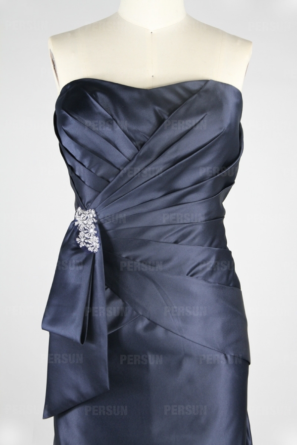 robe de cérémonie bleu longue bustier vague plissé orné de strass