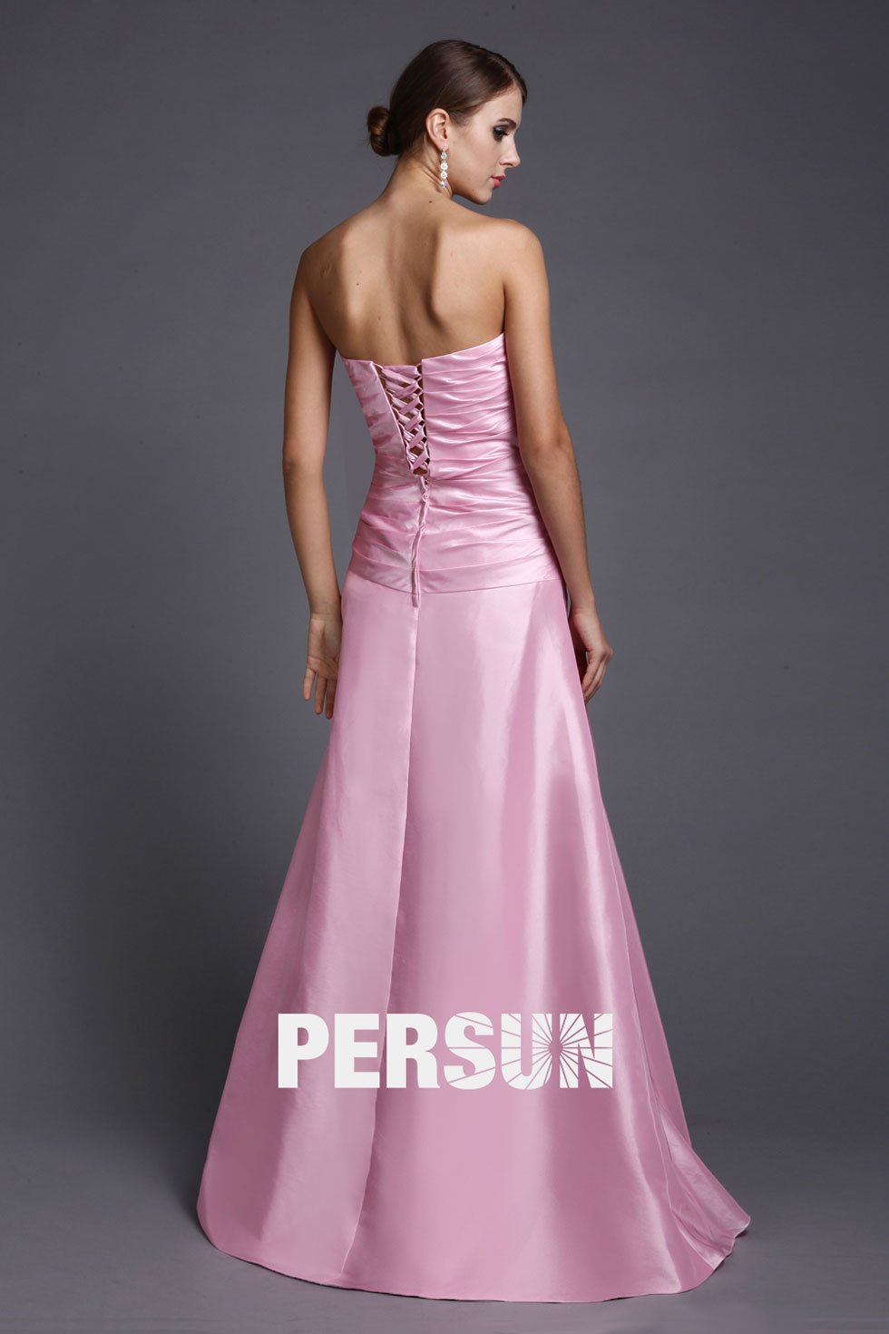 robe élégante bustier droit plissé taille ornée de laçage pour assister à un mariage