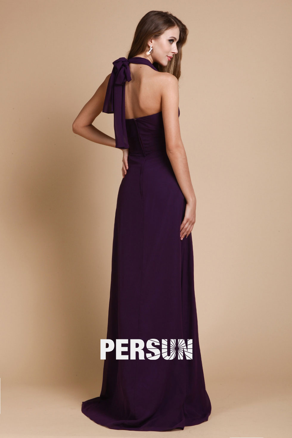 Tenue élégante robe violette pour mariage col halter moussseline
