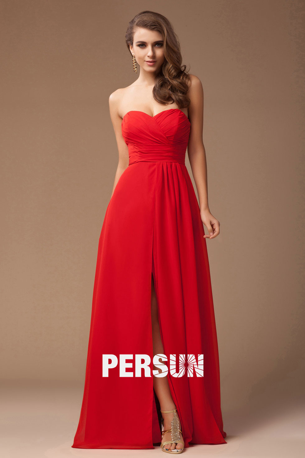 robe de soirée longue simple rouge fendue bustier coeur plissé