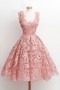 Petite robe rose vintage en dentelle guipure pour anniversaire
