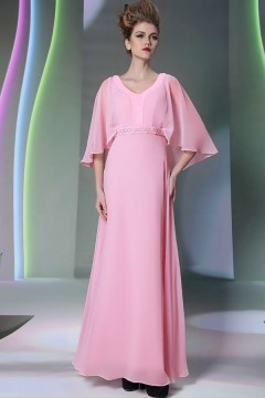 Longue robe de soirée rose avec cape orné de strass sur la taille