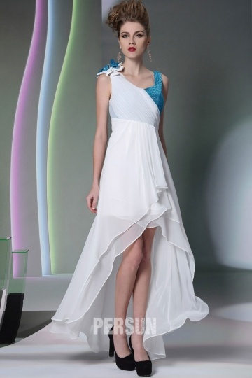 robe de soirée blanche et bleu courte devant longue derrière