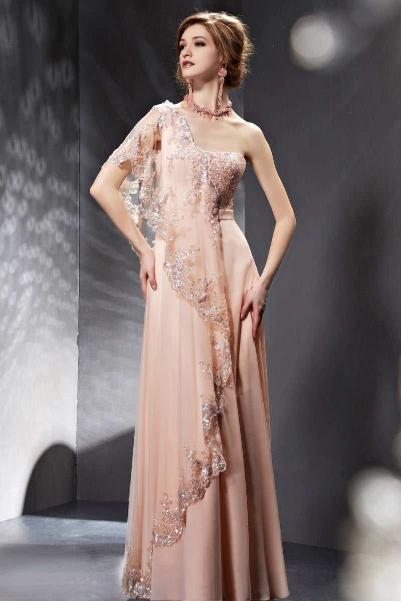robe de soirée longue rose asymétrique en dentelle appliquée de sequins
