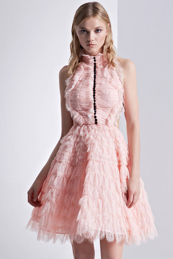 Chic robe de bal rose dentelle à col montant dos découpé