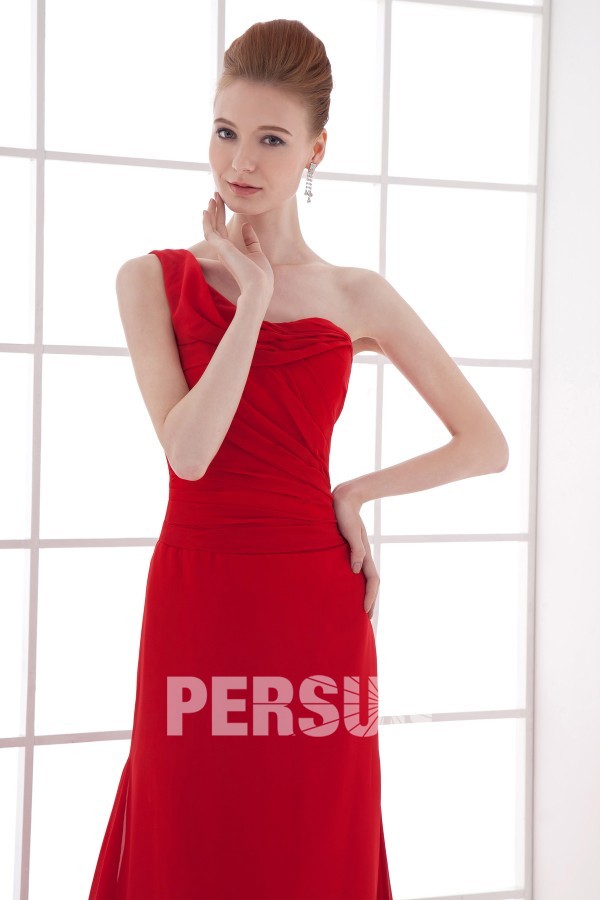 robe rouge asymétrique avec plis fait-main